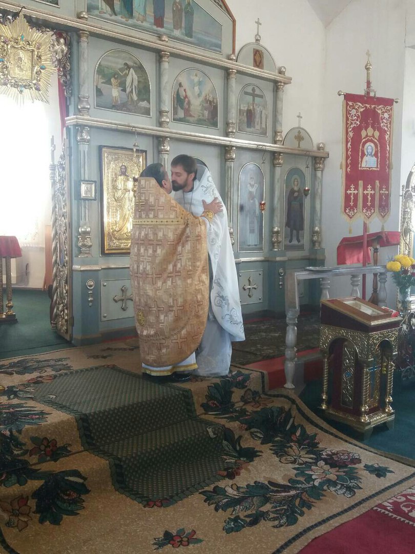 Настоятель Свято-Димитрівського храму смт Гришківців протоієрей Юрій Рибачок молитовно відзначив своє 40-річчя!