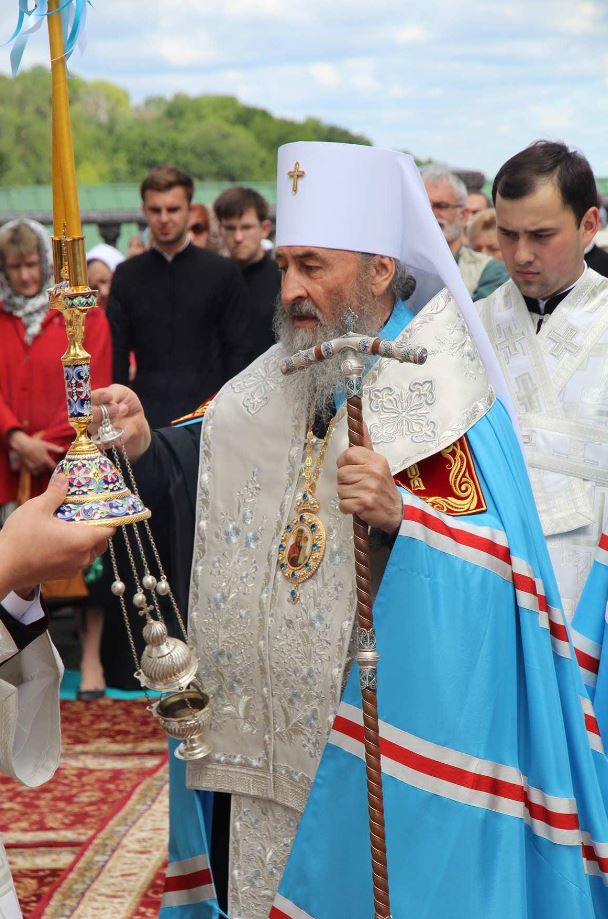 Київ. Архієпископ Никодим взяв участь в заупокійній літургії за спочилим Предстоятелем УПЦ!