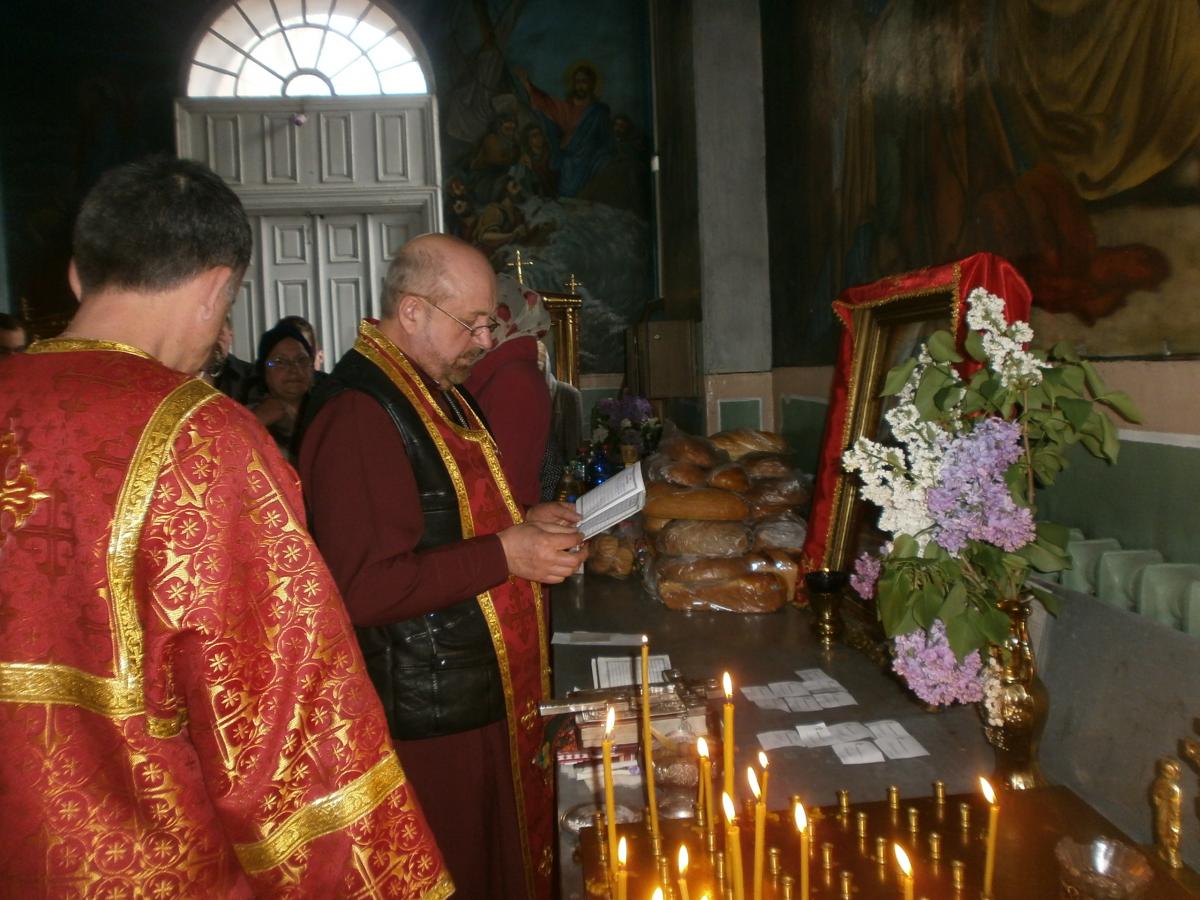 Дев’ятого травня в усіх храмах Бердичівського благочиння були звершені заупокійні богослужіння за загиблими в роки Другої світової війни і молебні за мир та захисників Вітчизни