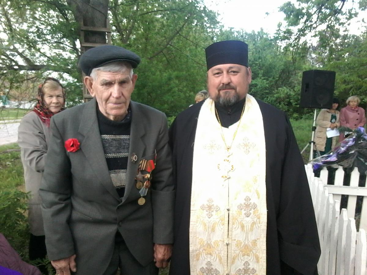 Дев’ятого травня в усіх храмах Бердичівського благочиння були звершені заупокійні богослужіння за загиблими в роки Другої світової війни і молебні за мир та захисників Вітчизни