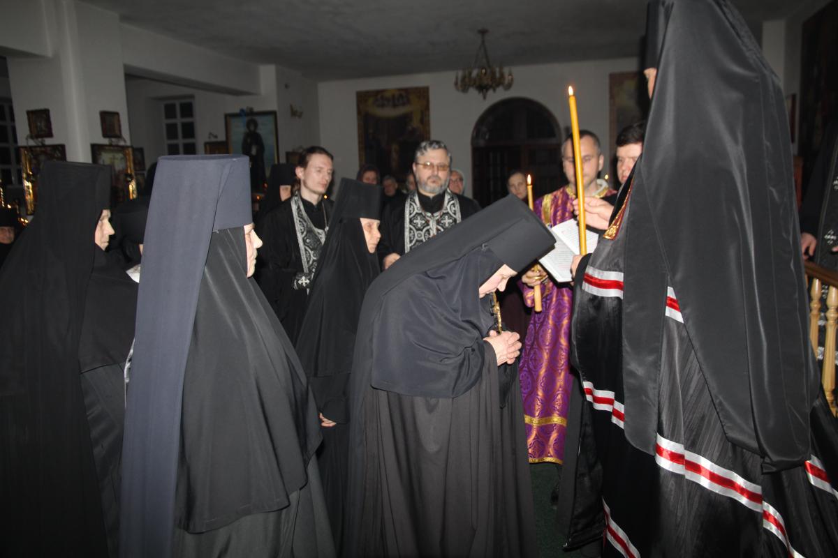 Чин Пасії та монашеський постриг у Свято-Анастасіївській обителі міста Житомира!