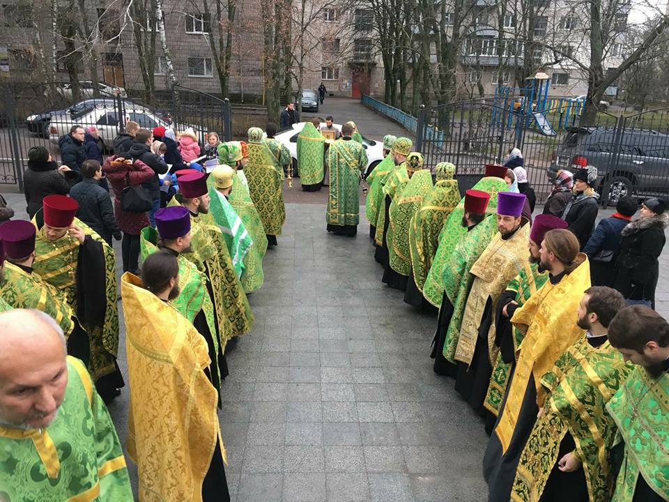 У Житомирі перебуває часточки мощей святих благовірних Петра і Февронії!