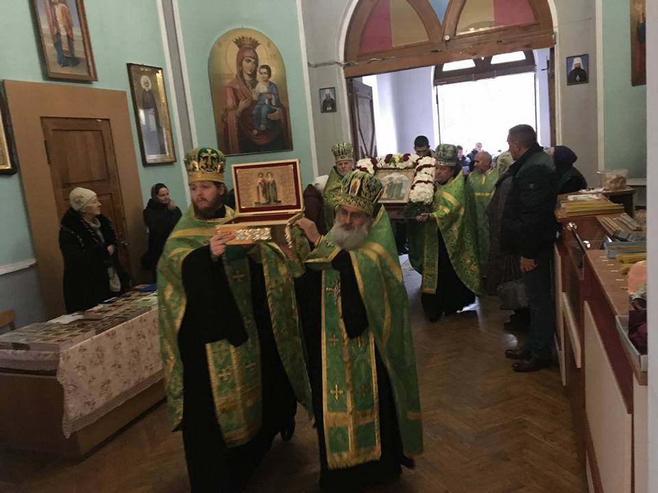 У Житомирі перебуває часточки мощей святих благовірних Петра і Февронії!