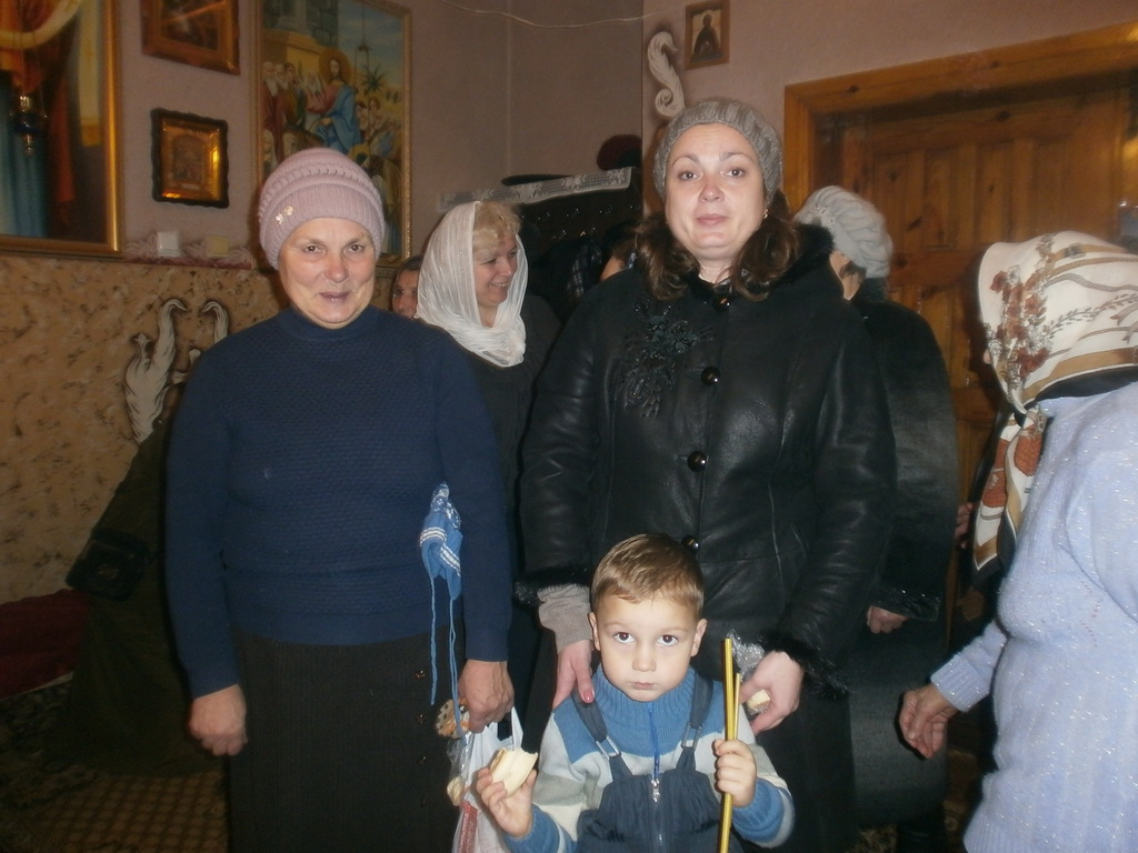 На Божественній Літургії у Свято-Георгіївському храмі м. Бердичева віруючі підносили молитви за мир