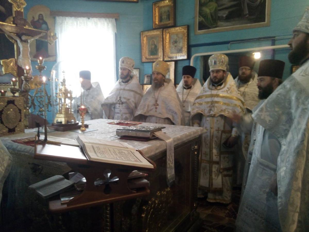 РАДУЙСЯ, МИХАЇЛЕ, ВЕЛИКИЙ АРХІСТРАТИЖЕ, З УСІМА НЕБЕСНИМИ СИЛАМИ...
