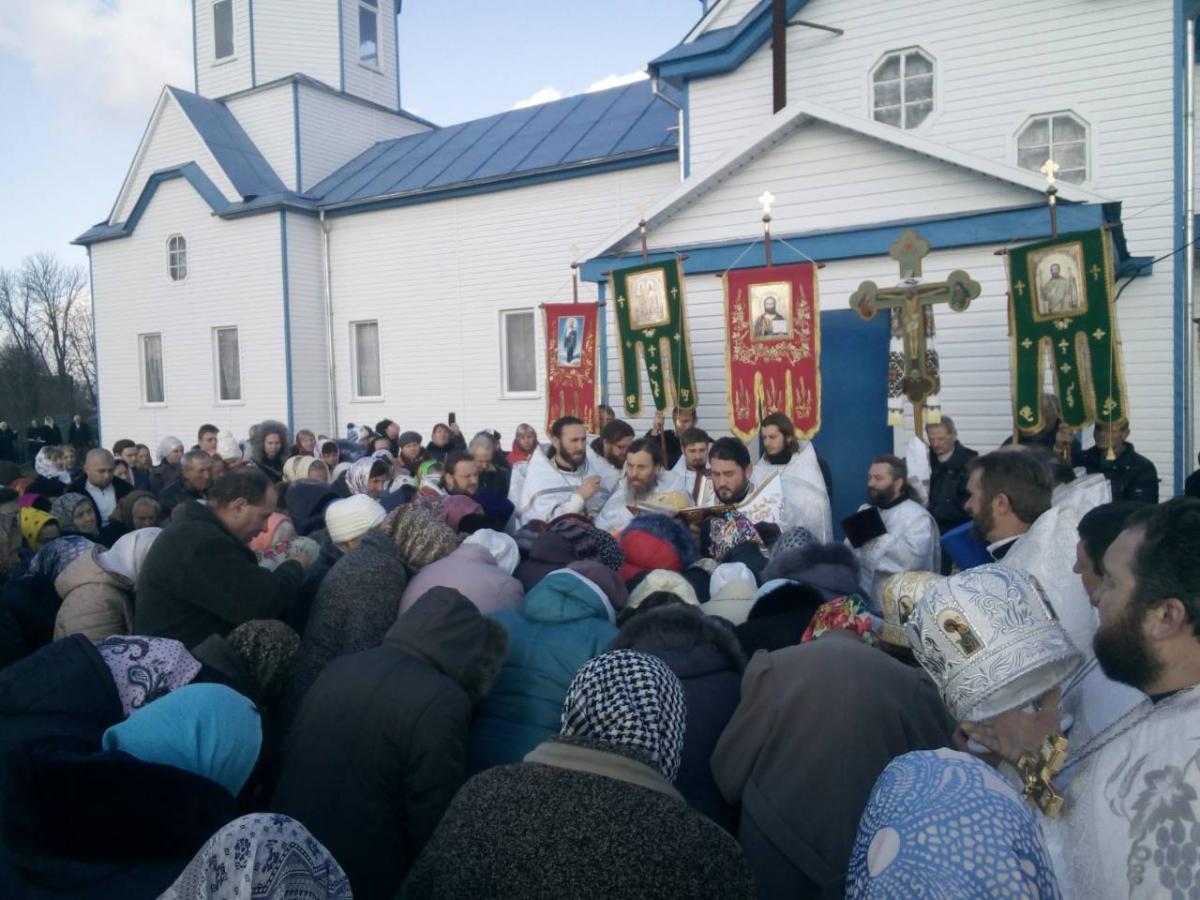 РАДУЙСЯ, МИХАЇЛЕ, ВЕЛИКИЙ АРХІСТРАТИЖЕ, З УСІМА НЕБЕСНИМИ СИЛАМИ...