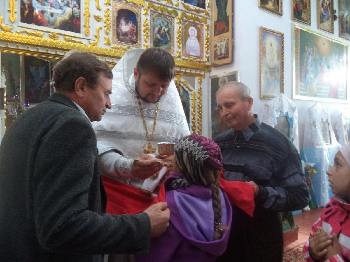 ВЕЛИЧАЄМ ТЕБЕ, СВЯТИЙ АПОСТОЛЕ І ЄВАНГЕЛІСТЕ ІОАНЕ БОГОСЛОВЕ.