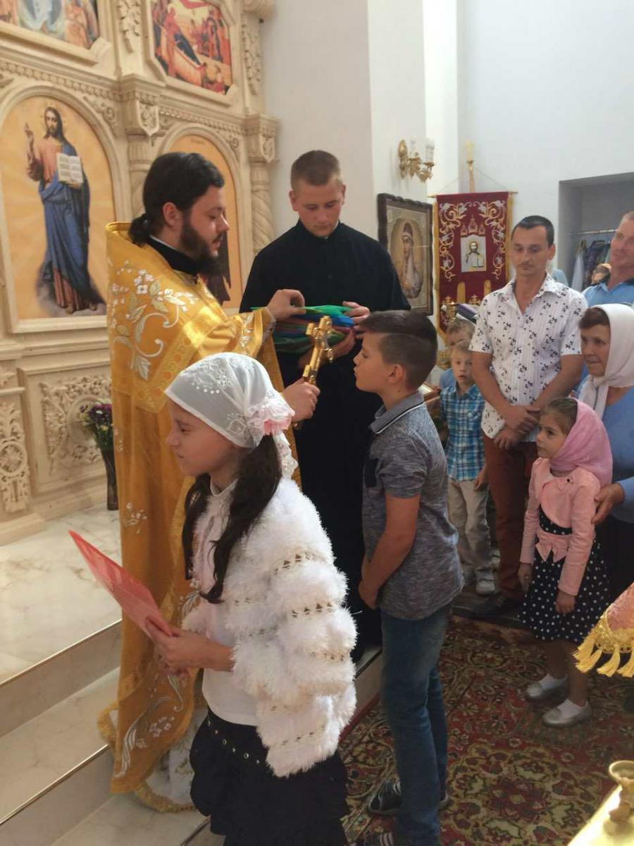 На навчальний рік благословили діток у Свято-Ольгинському храмі м. Житомира!
