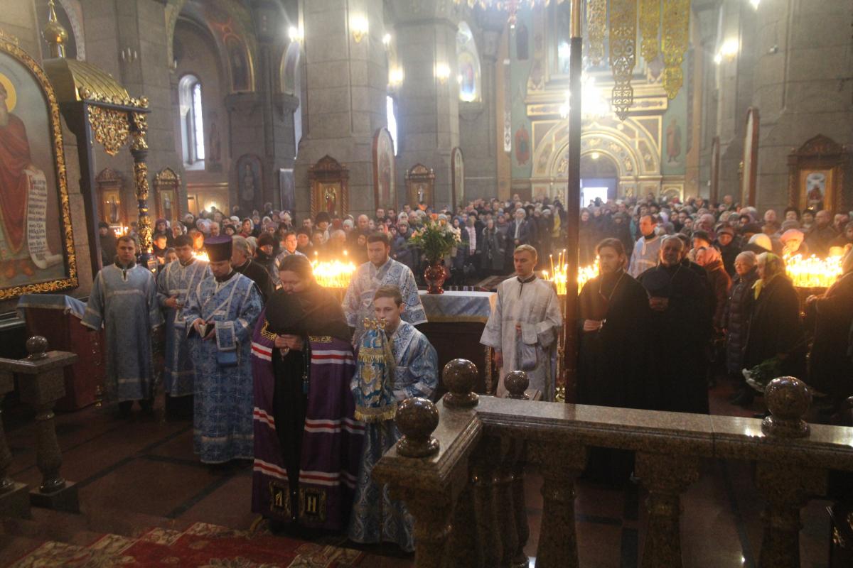 Архієрейське богослужіння в день свята Введення Богоматері у храм!.