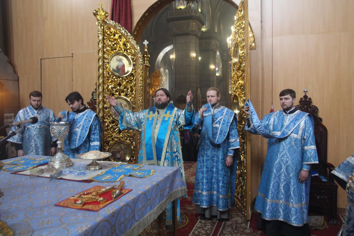 Архієрейське богослужіння в день свята Введення Богоматері у храм!.