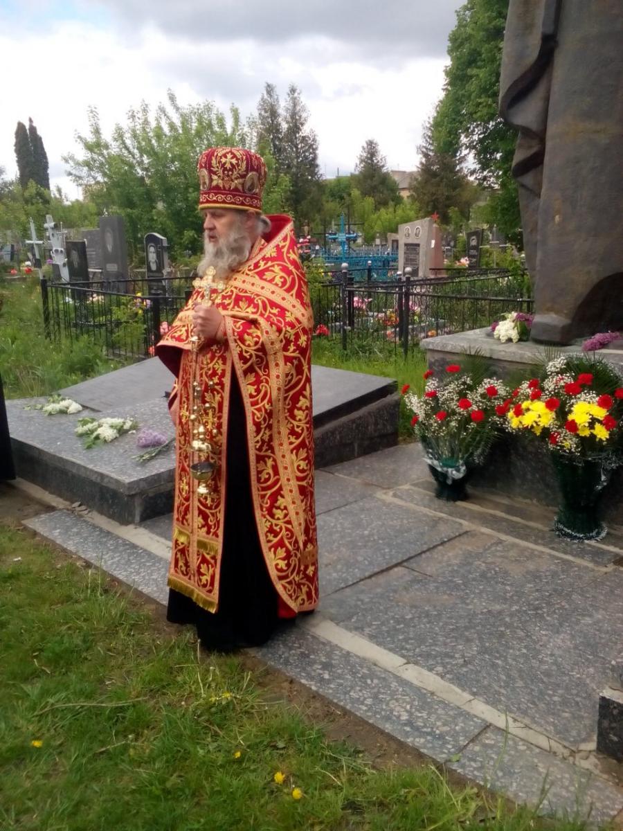 Заупокійна літія за спочилими воїнами у Попільні