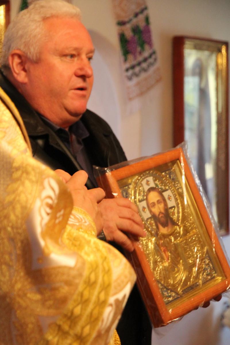 Архієрейський візит у Любарське благочиння: освячення храму у Малому Браталові!