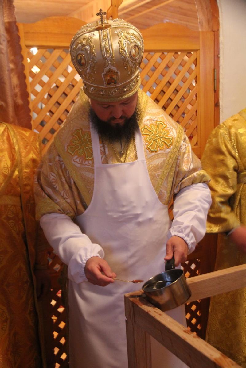 Архієрейський візит у Любарське благочиння: освячення храму у Малому Браталові!