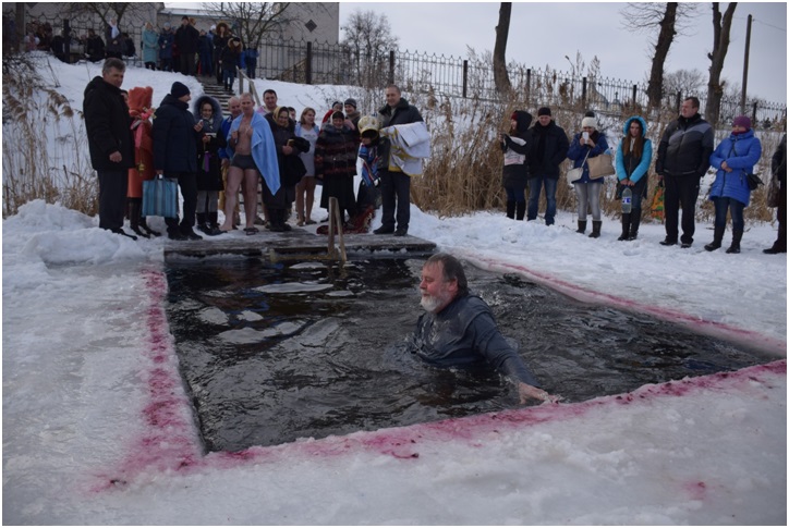 Тріщи не тріщи, а вже минули Водохрещі