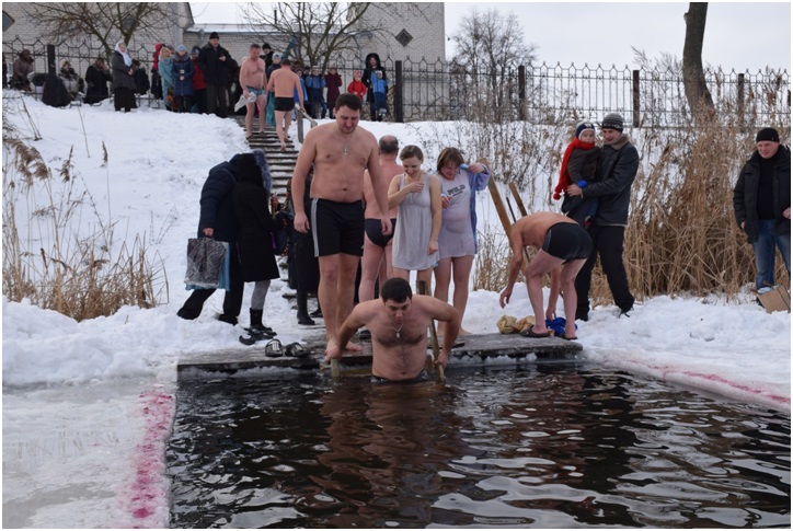 Тріщи не тріщи, а вже минули Водохрещі