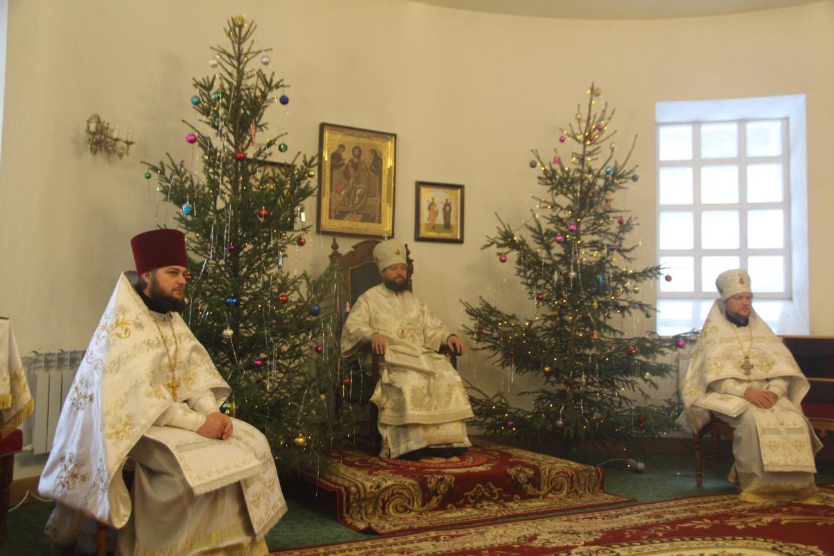 Неділя після Богоявлення. Архієпископ Никодим очолив літургію у Свято-Анастасіївському жіночому монастирі м. Житомира.