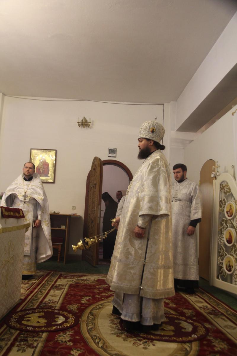 Неділя після Богоявлення. Архієпископ Никодим очолив літургію у Свято-Анастасіївському жіночому монастирі м. Житомира.