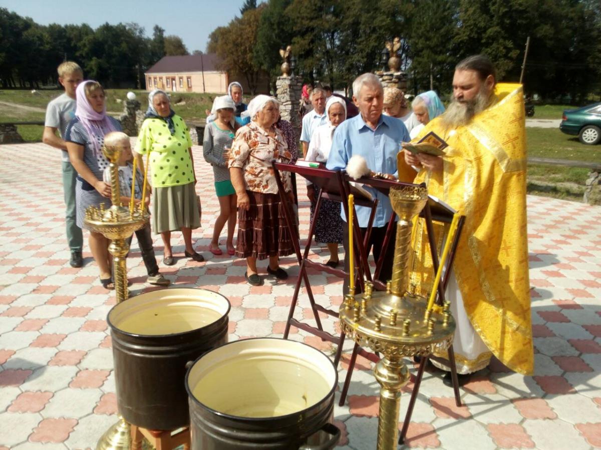 Бердичівське благочиння: з молитвою – у новий навчальний рік