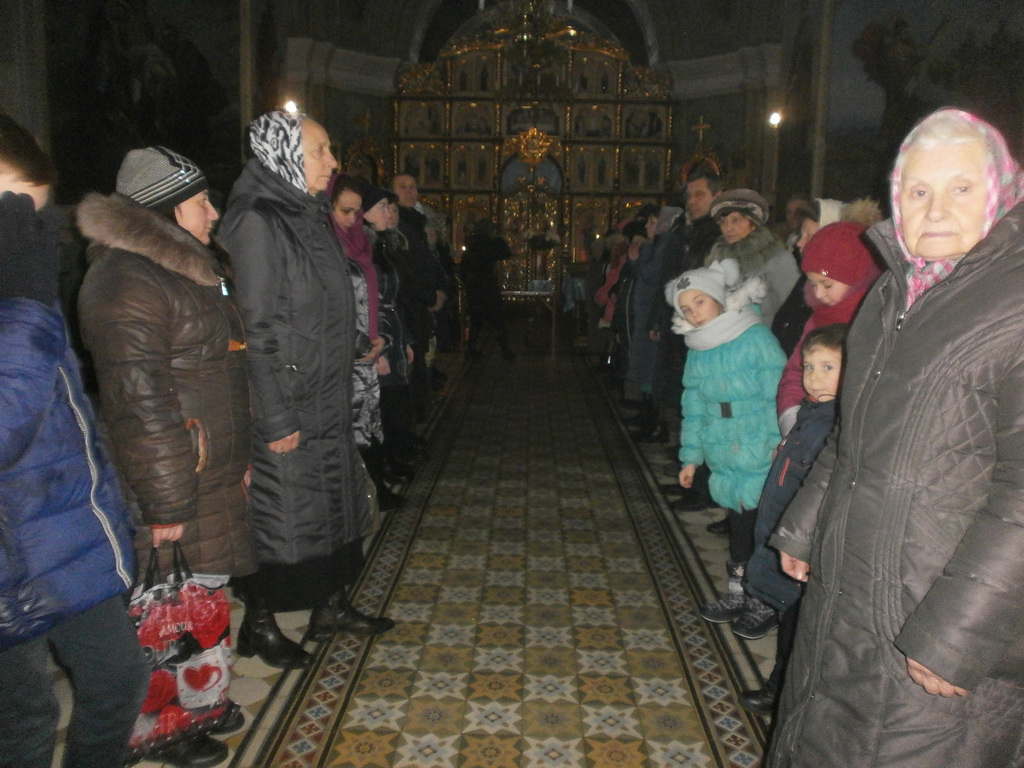 Із 3-го по 17-е грудня у храмах Бердичівського благочиння перебуватимуть частинки мощей святої великомучениці Параскеви П’ятниці