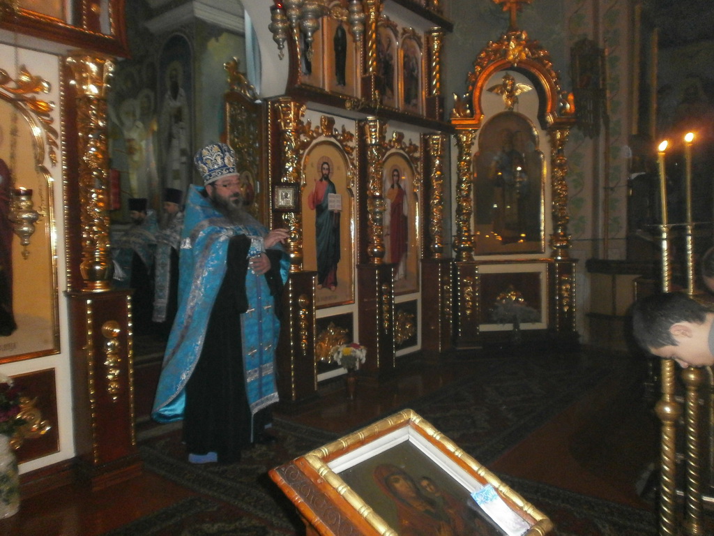Із 3-го по 17-е грудня у храмах Бердичівського благочиння перебуватимуть частинки мощей святої великомучениці Параскеви П’ятниці