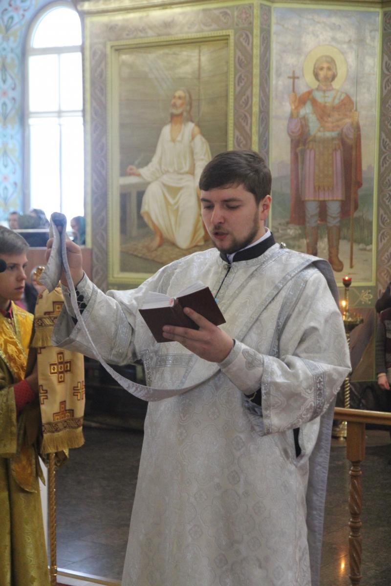 Архієрейська літургія у Свято-Успенському архієрейському соборі Житомира!