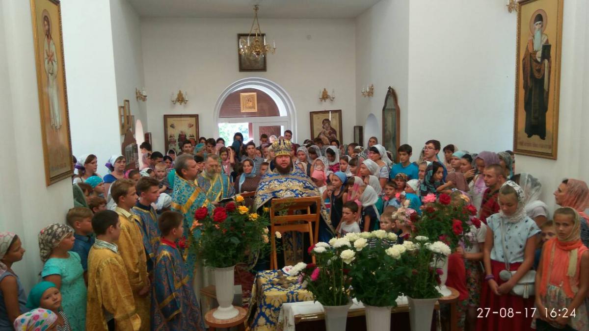 Молебен об учащихся г.Коростышева.