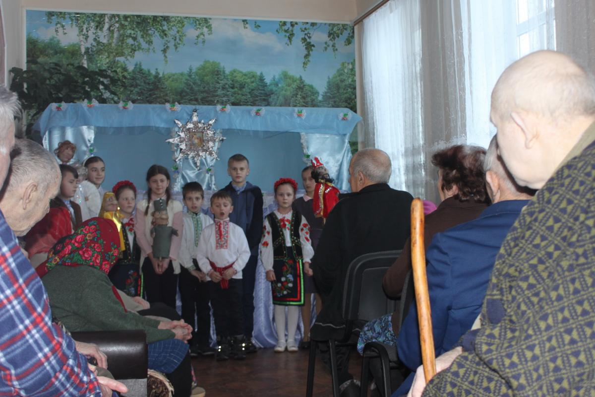 РОМАНІВЩИНА КОЛЯДУЄ ― ПРОСЛАВЛЯЄМО ХРИСТА!