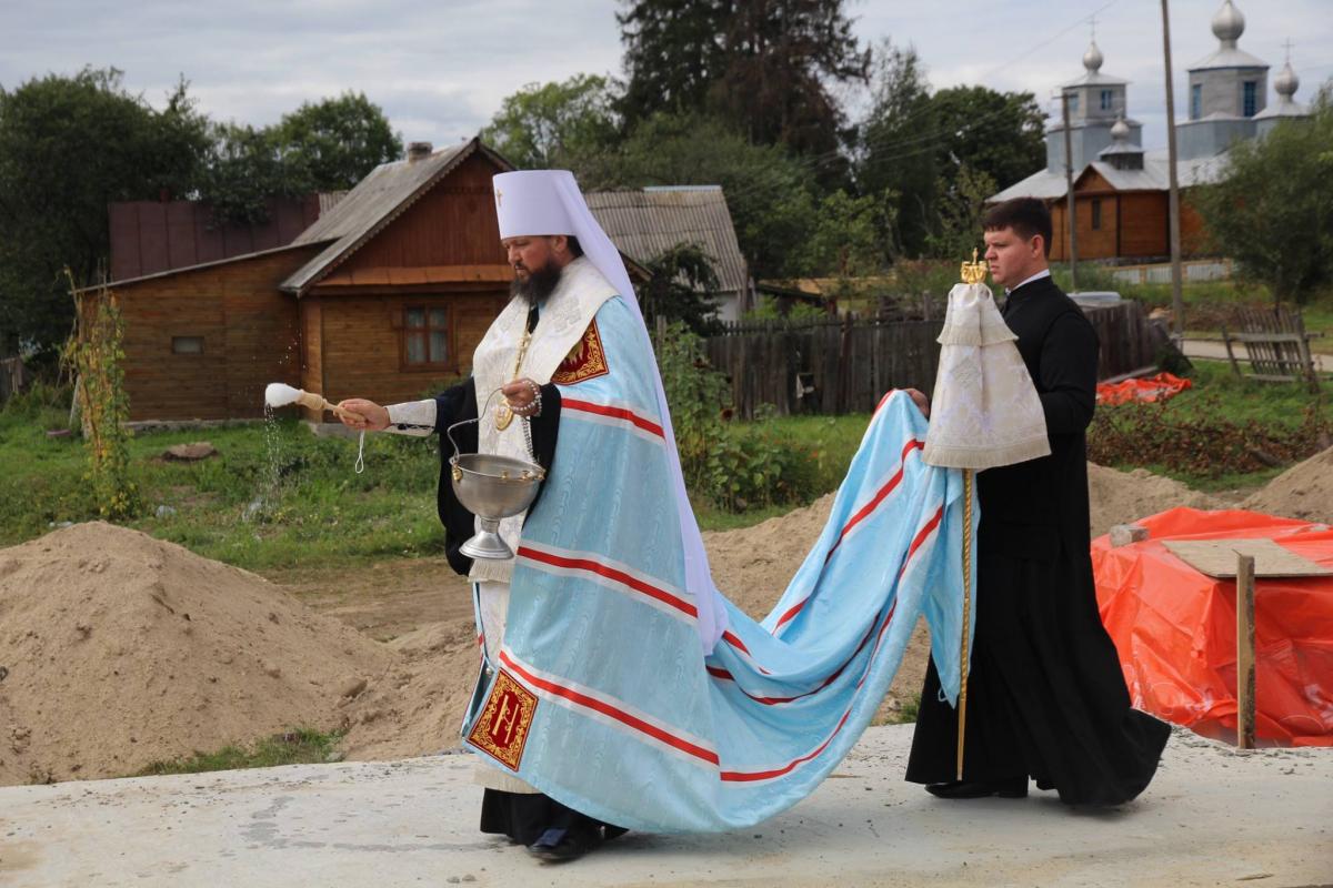 Митрополит Никодим відвідав Вільхівський Спасо-Покровський монастир!