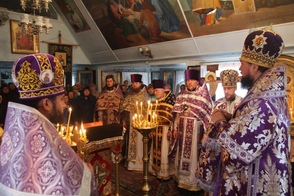 Священослужителі Пулинського благочиння приступили до таїнства покаяння!