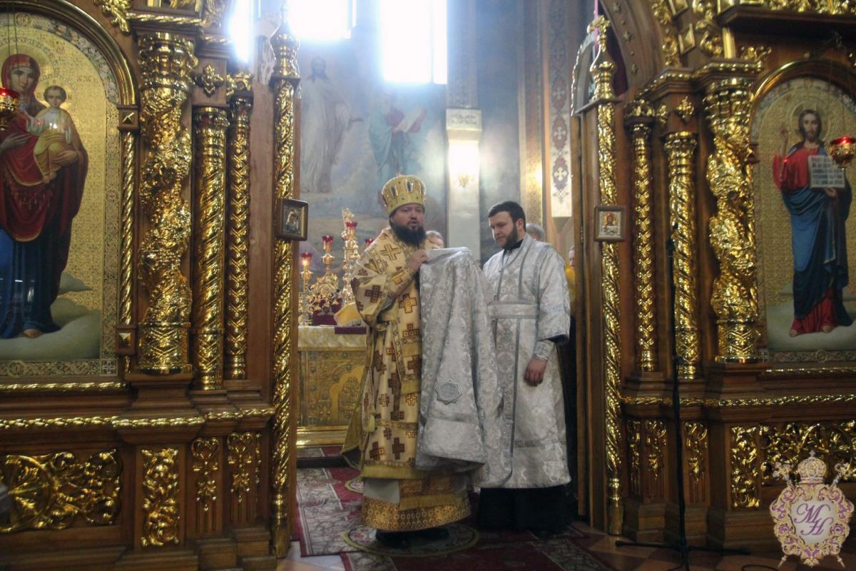 Воскресна літургія у Спасо-Преображенському кафедральному соборі: дияконська та священицька хіротонії!