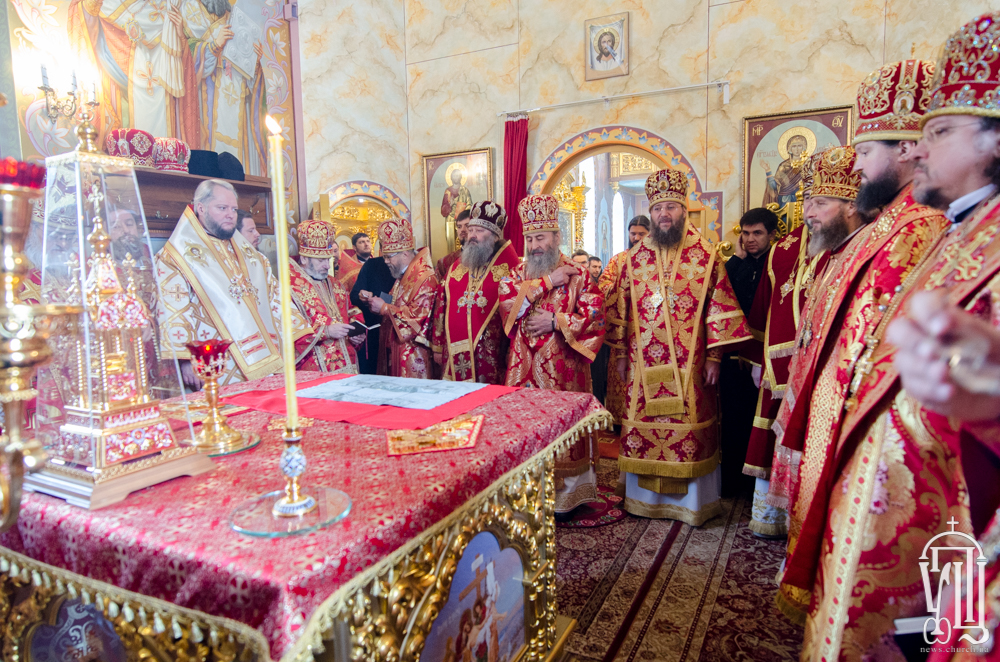 Архієпископ Никодим співслужив Предстоятелю УПЦ