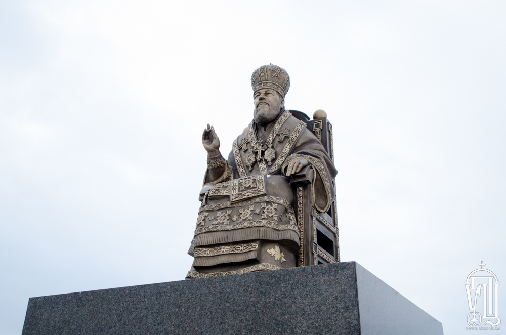 Архієпископ Никодим співслужив Предстоятелю УПЦ