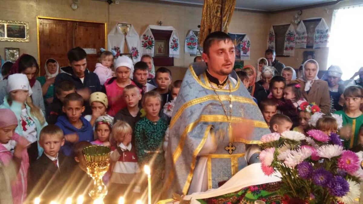 У селі Несолонь благословили дітей на навчальний рік!