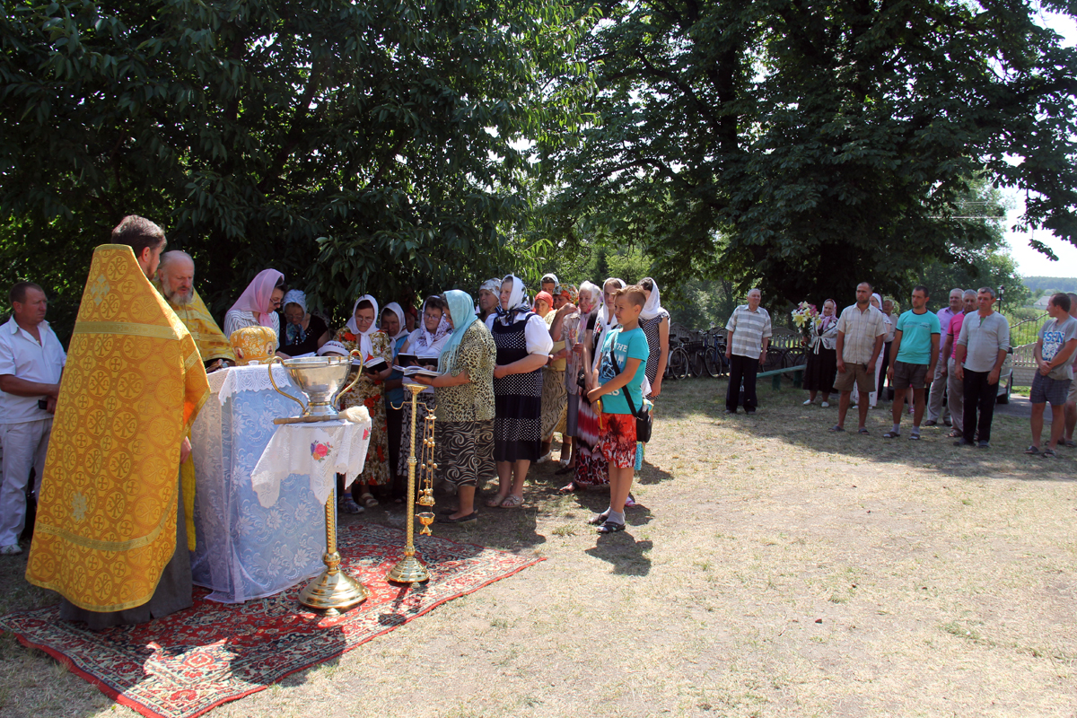 Визначна подія у духовному житті с. Нехворощ