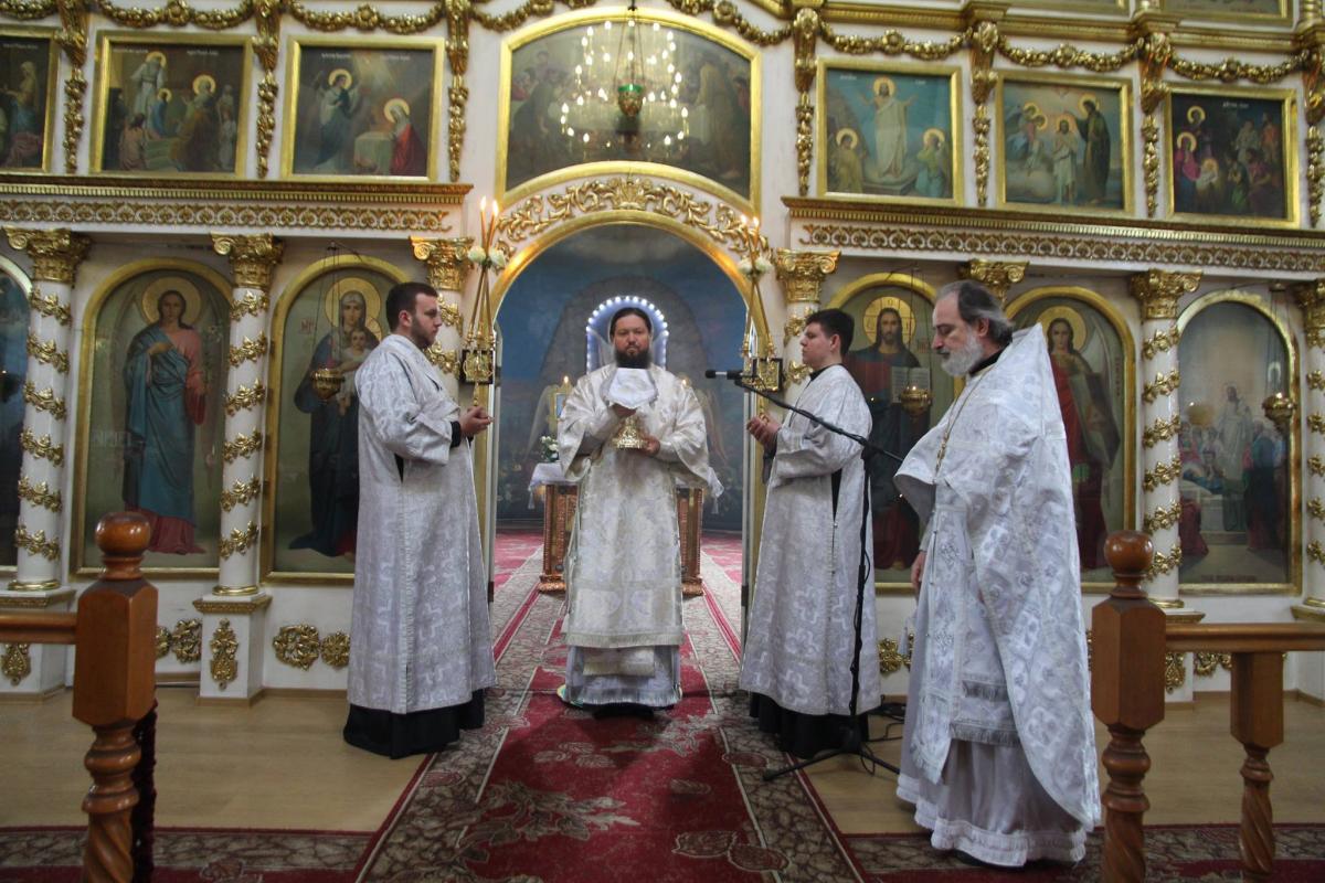 Лазарева субота. Божественна Євхаристія у Свято-Успенському архієрейському соборі м. Житомира