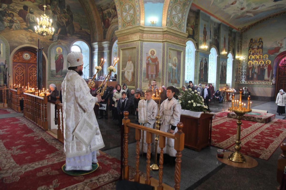 Лазарева субота. Божественна Євхаристія у Свято-Успенському архієрейському соборі м. Житомира