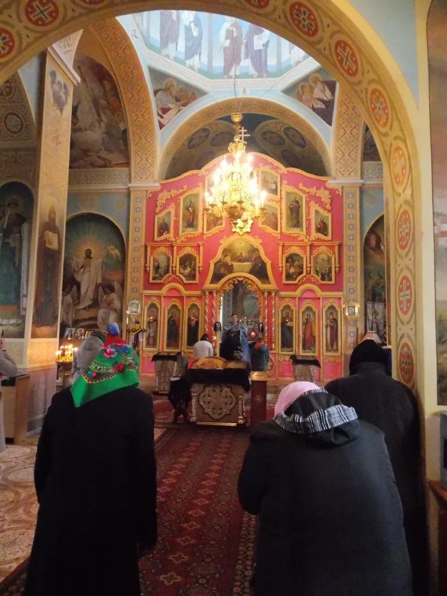 Благовіщення Пресвятої Богородиці та Хресний хід у Слободі Романівській