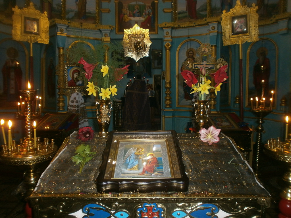Парафіянам Свято-Іоанно-Богословського храму с. Скраглівки представили нового священика