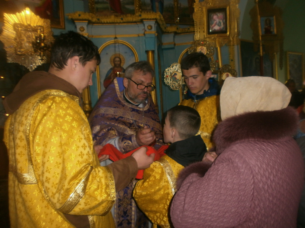 Парафіянам Свято-Іоанно-Богословського храму с. Скраглівки представили нового священика