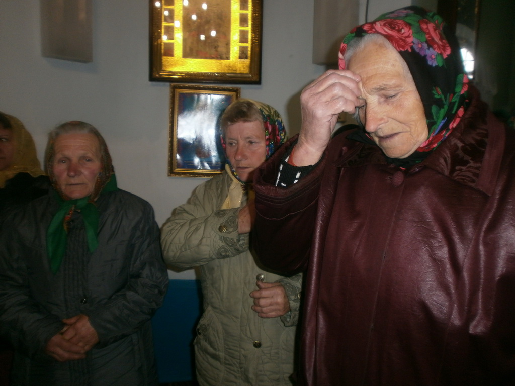 Парафіянам Свято-Іоанно-Богословського храму с. Скраглівки представили нового священика