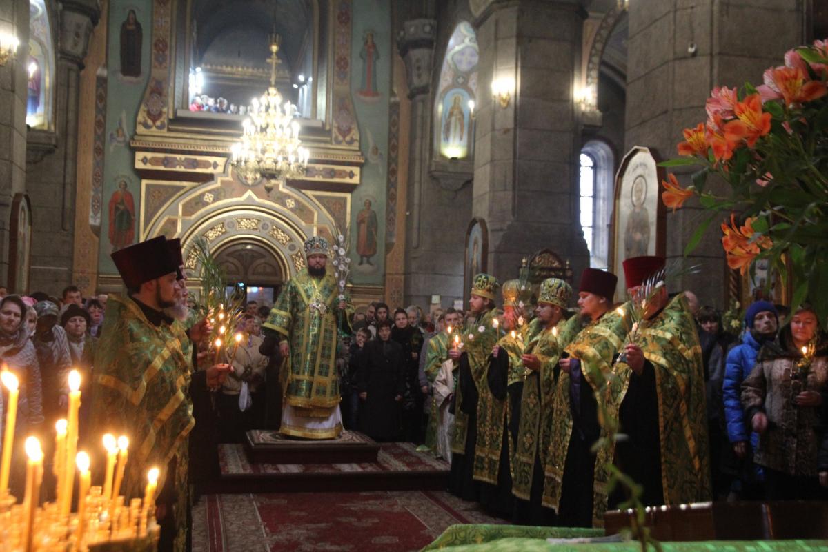 Всенічна накануні свята Входу Христового до Єрусалима!