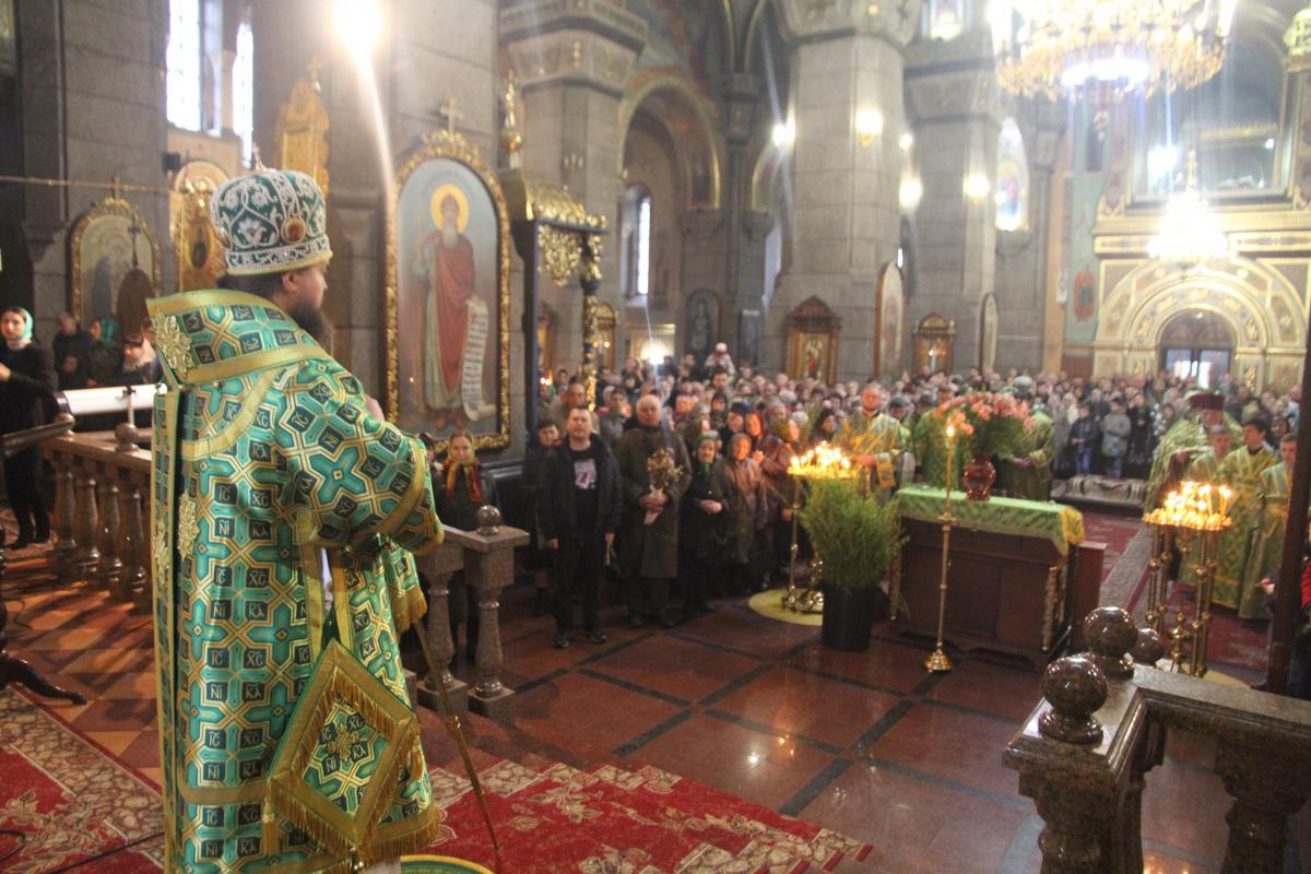 Всенічна накануні свята Входу Христового до Єрусалима!