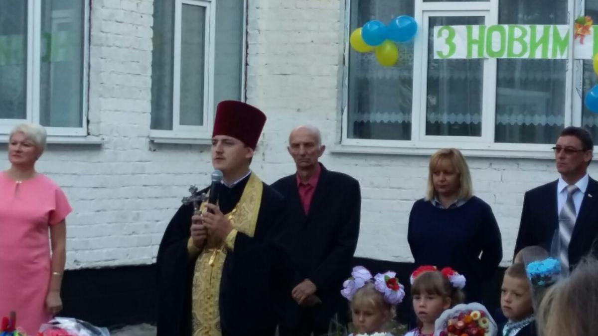 День Знань в Новороманівській школі та Слободороманівській гімназії!