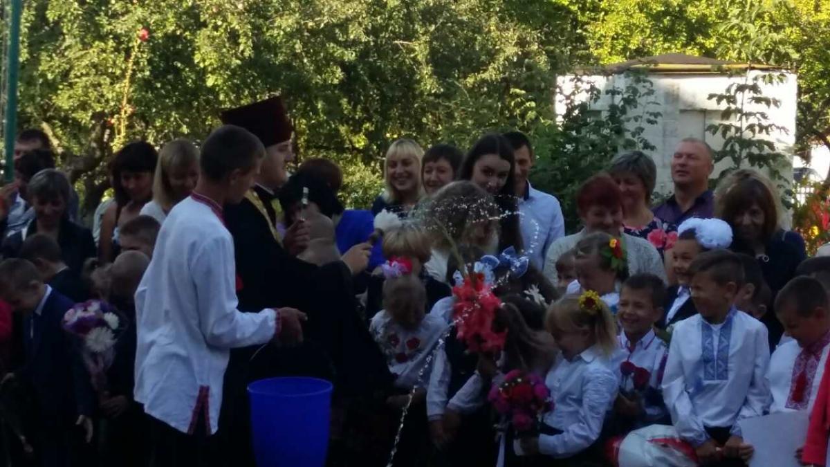 День Знань в Новороманівській школі та Слободороманівській гімназії!