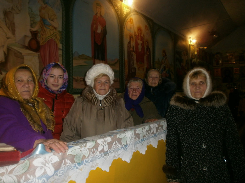 Соборна молитва лунала у Свято-Покровському храмі с. Мирославки: духовенство і парафіяни молилися за мир