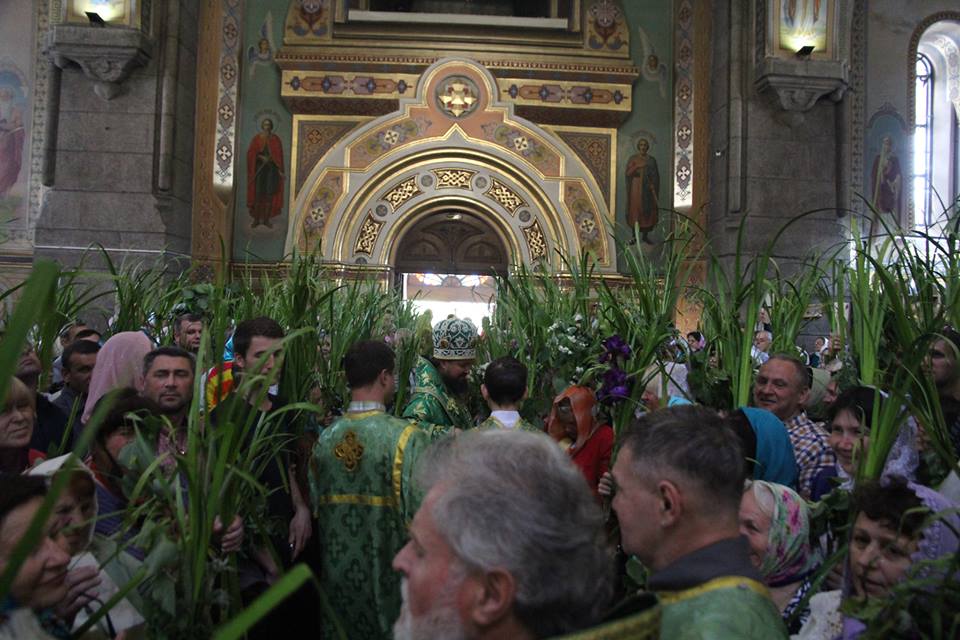 Трійця. Архієрейське богослужіння у Спасо-Преображенському кафедральному соборі!