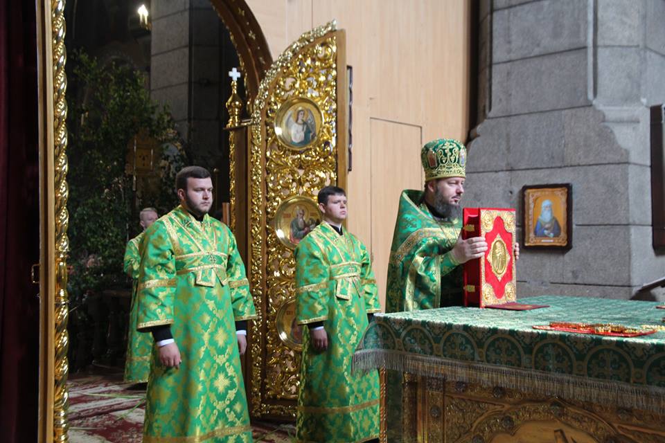 Трійця. Архієрейське богослужіння у Спасо-Преображенському кафедральному соборі!