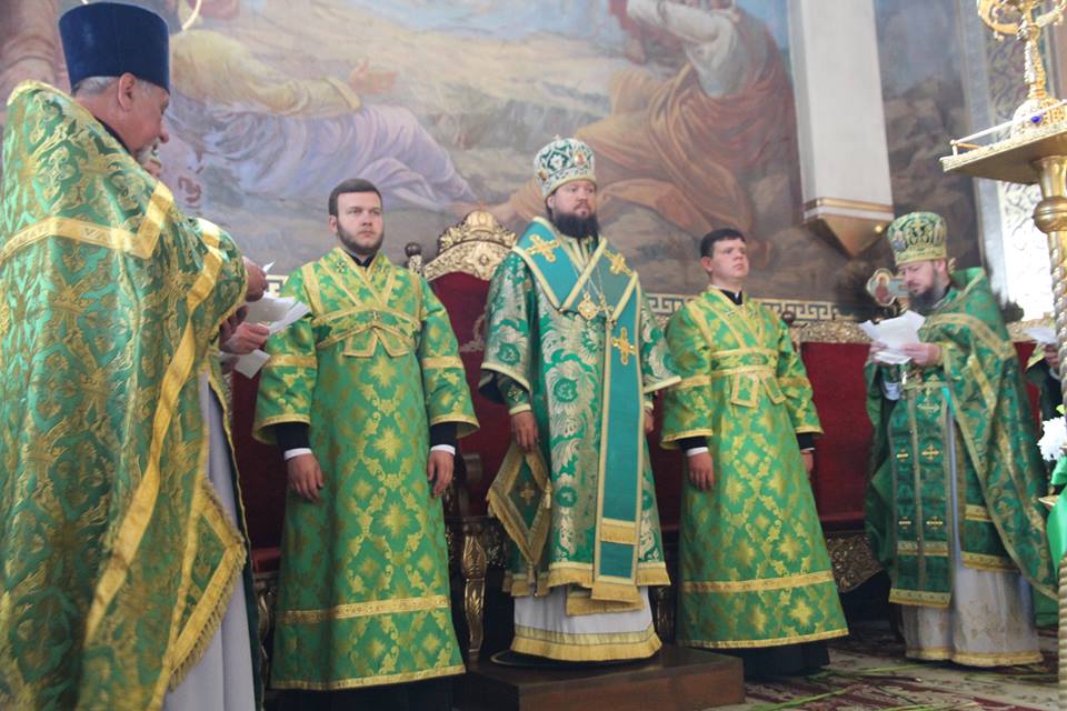 Трійця. Архієрейське богослужіння у Спасо-Преображенському кафедральному соборі!