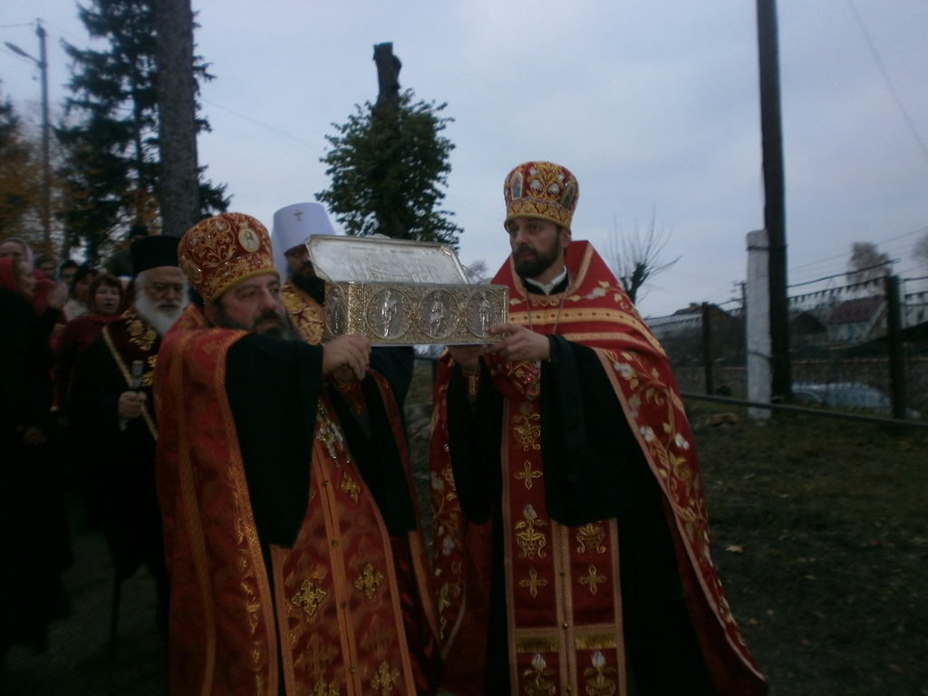 Ковчег із мощами св. вмч. Димитрія Солунського перебував у Свято-Димитрівському храмі смт Гришківців
