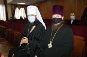 Митрополит Житомирський і Новоград-Волинський Никодим відвідав першу сесію Житомирської обласної ради VIII скликання.